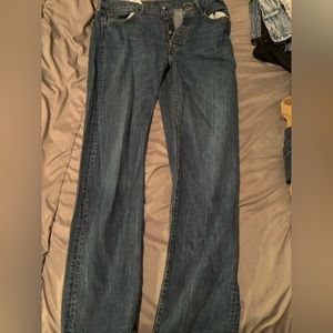 Men’s Levi blue jeans